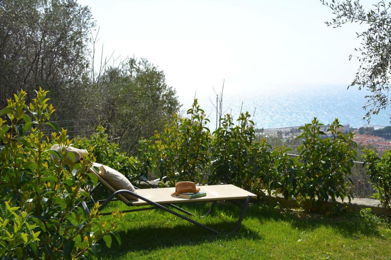 Villa La Torretta Imperia Exterior foto